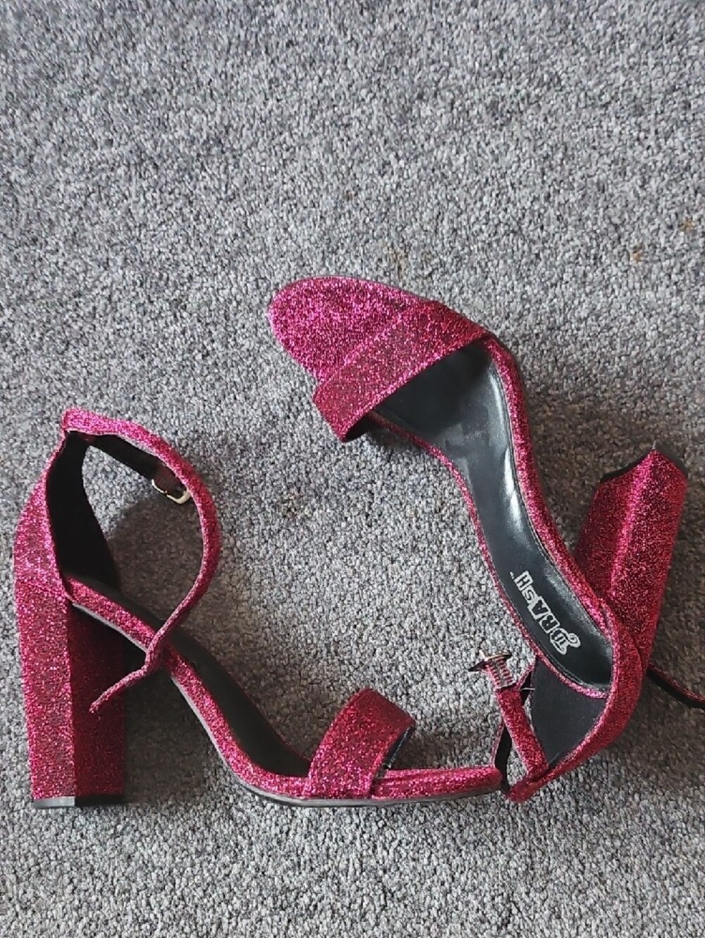 Glitter Block Heel Ankle Strap Sandal - Cranberry